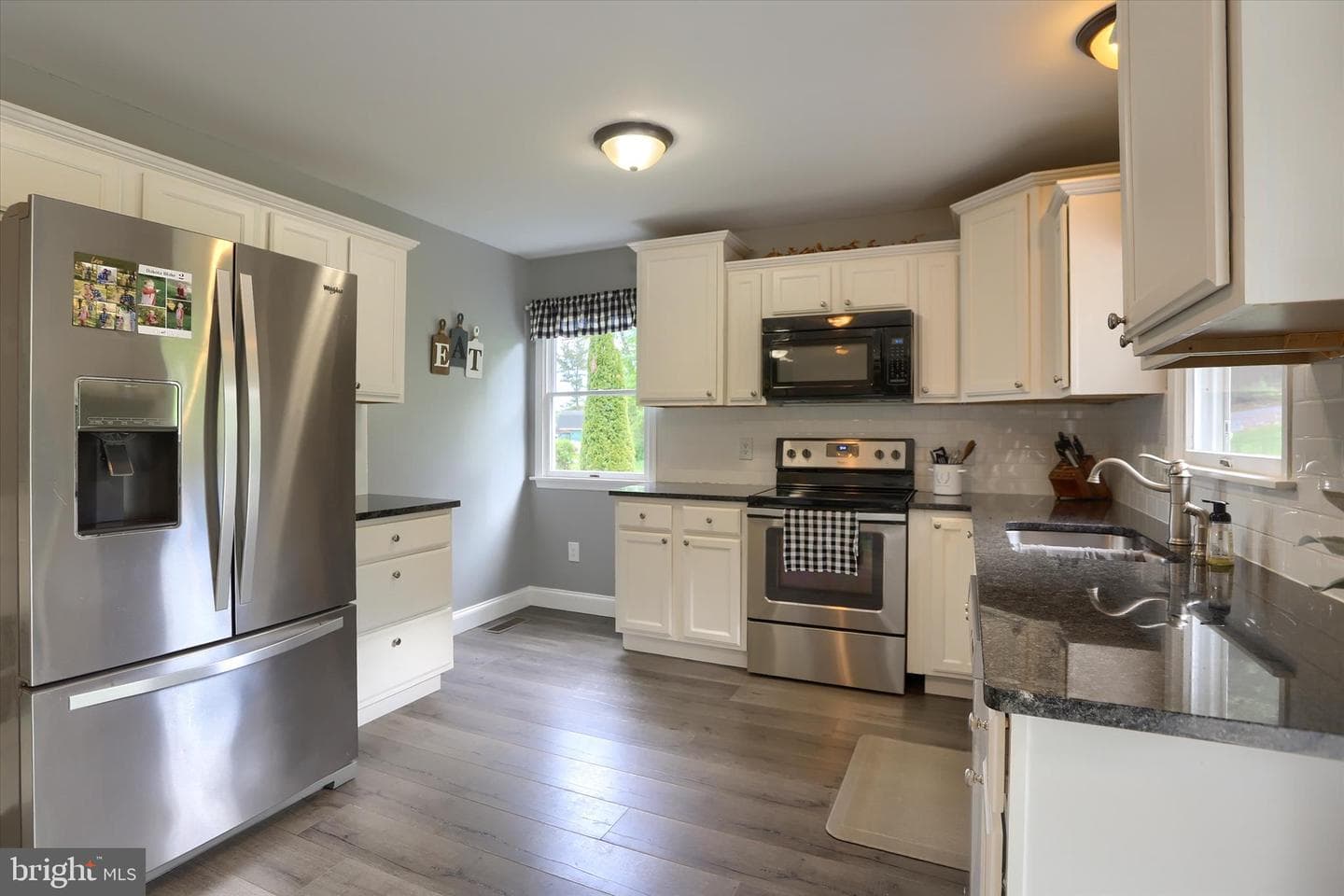 755 Green Hill Drive photo 4