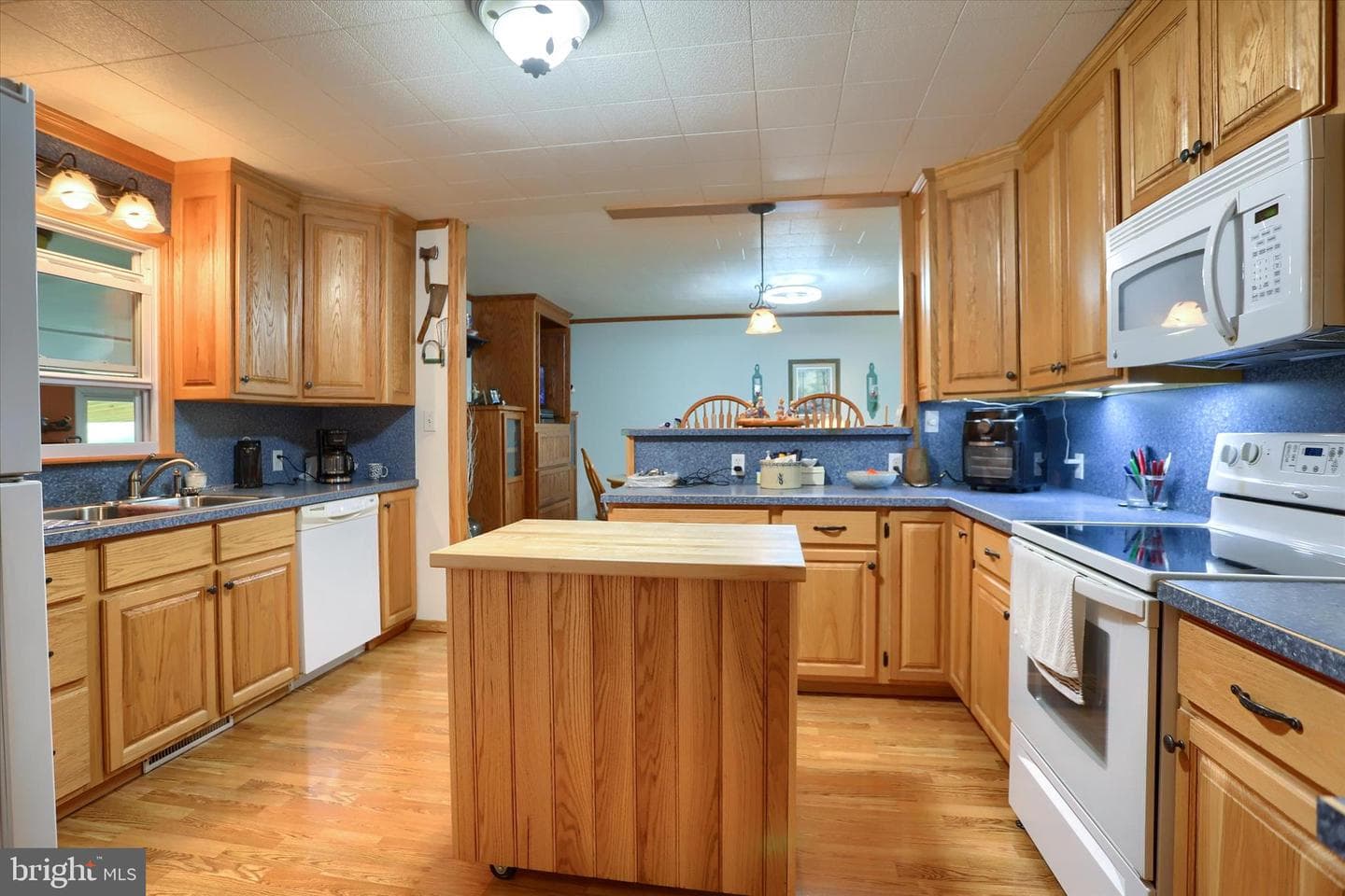 695 Windy Hill Road photo 10