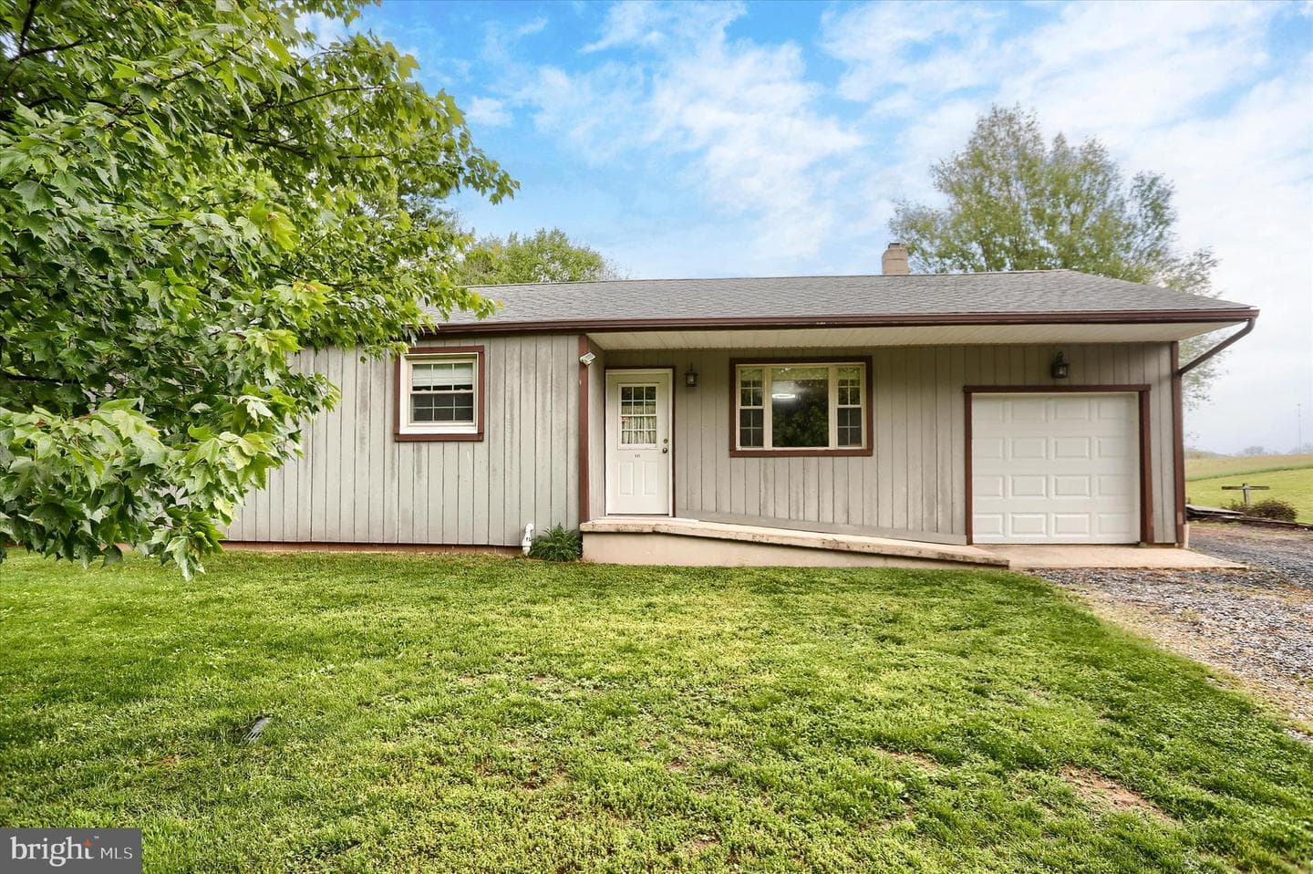 695 Windy Hill Road photo 2