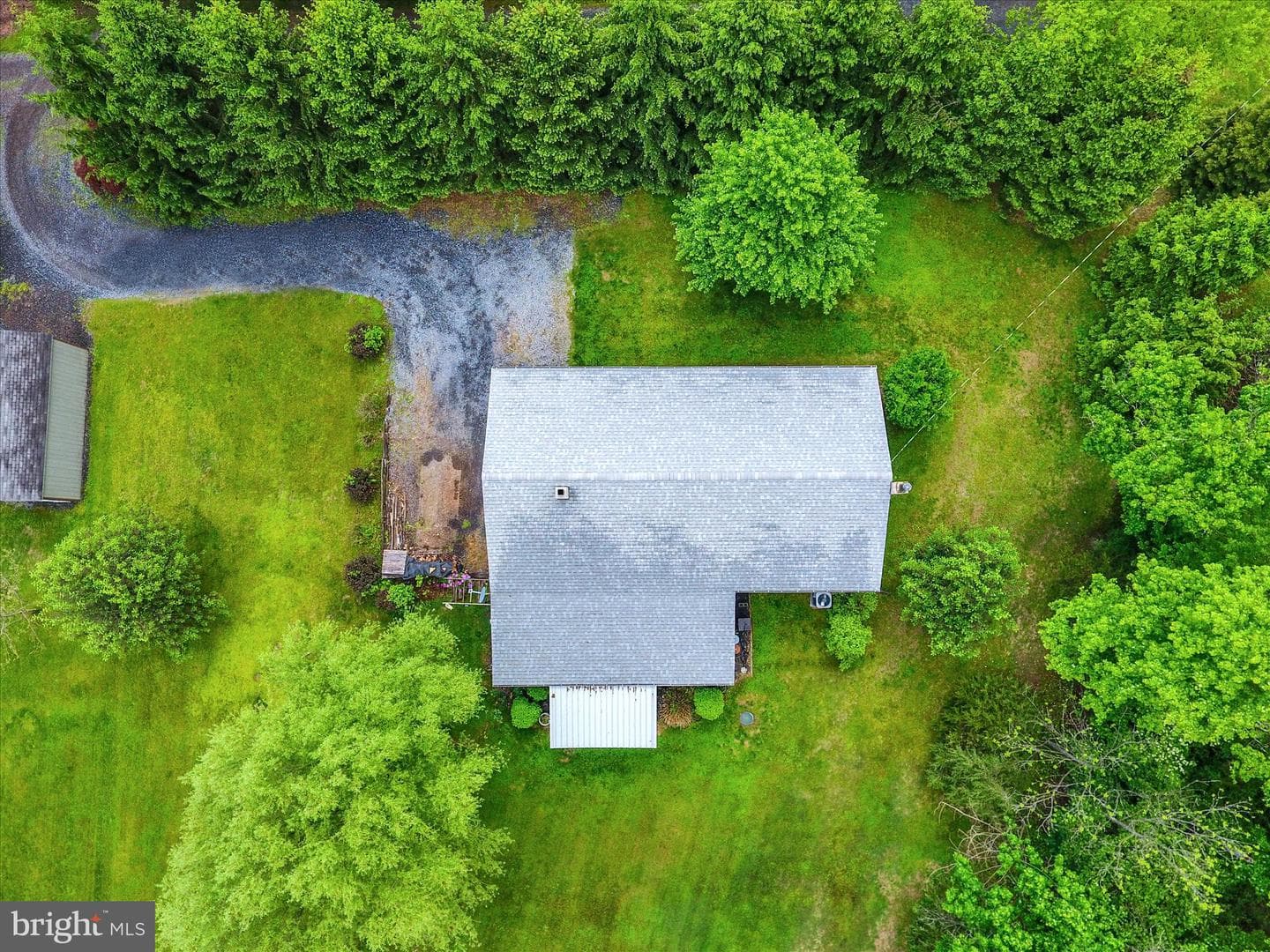 695 Windy Hill Road photo 32