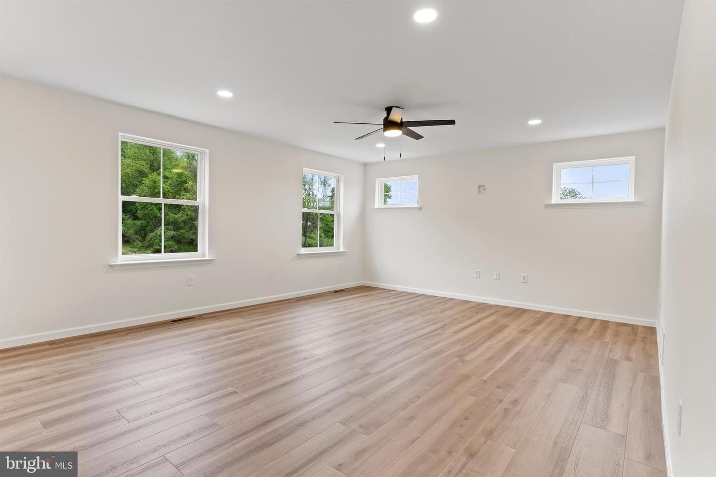 56 Pinetree Drive photo 44