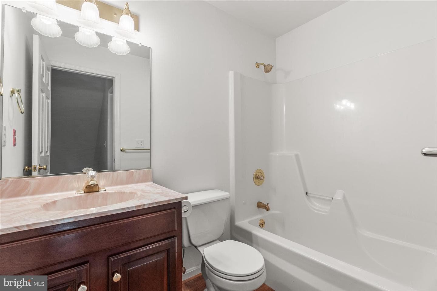 25 Spruce Road photo 37