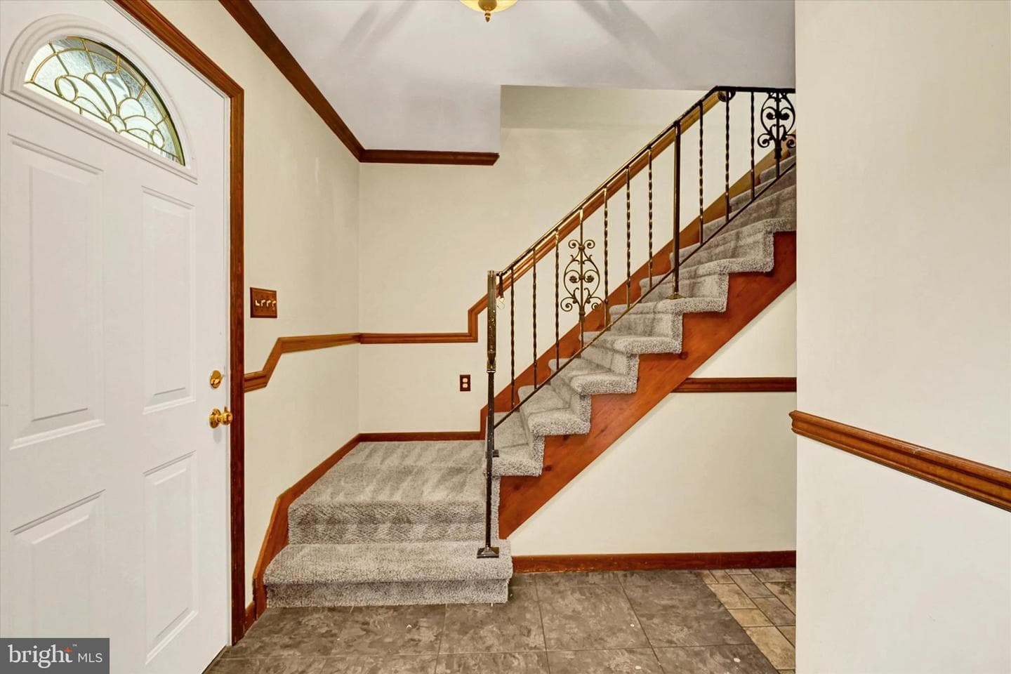 2000 Elm Street photo 6