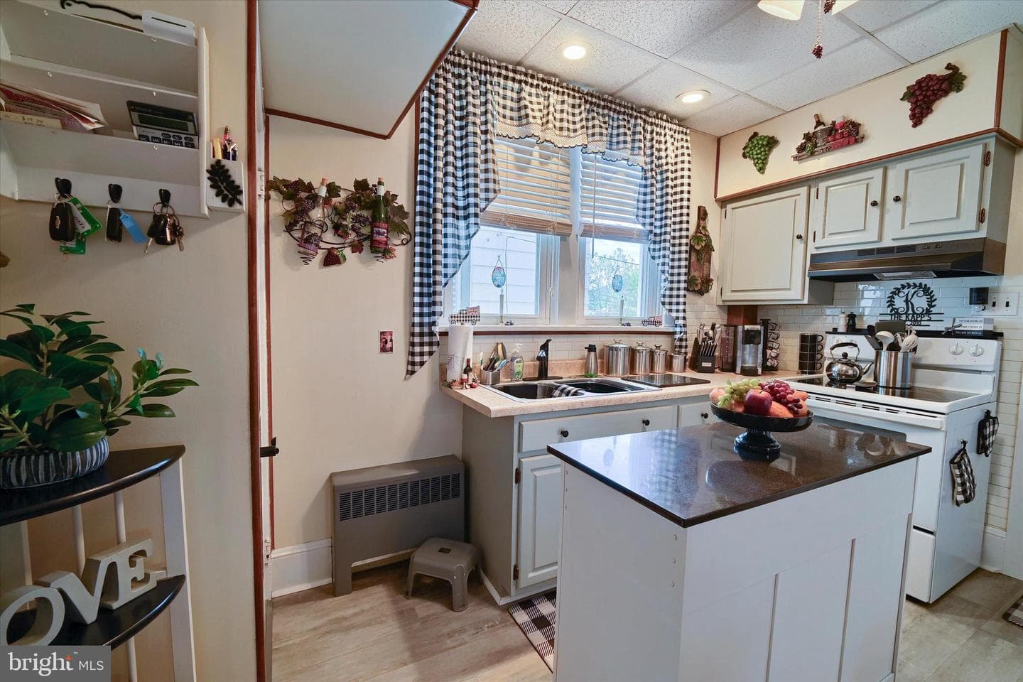 228 N 5th Street photo 17