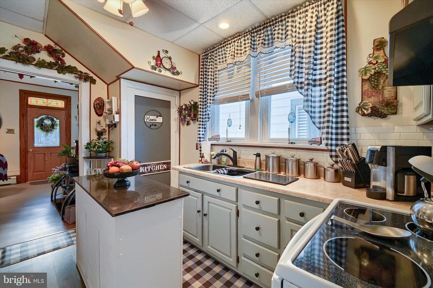 228 N 5th Street photo 18