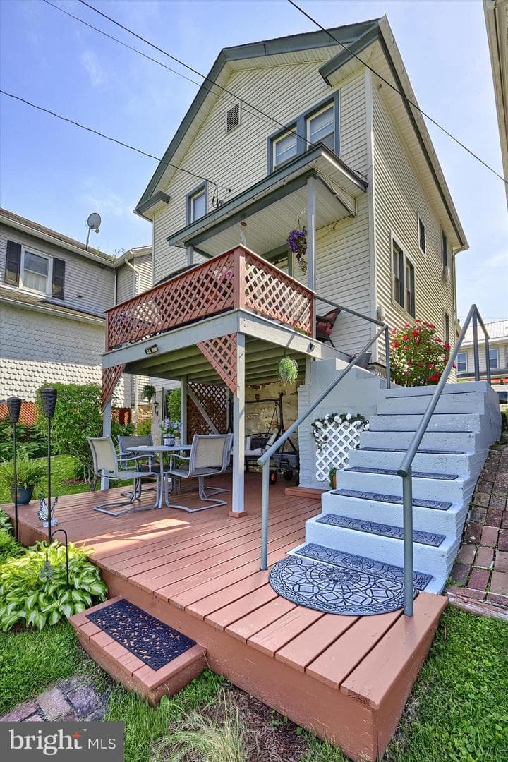 228 N 5th Street photo 33
