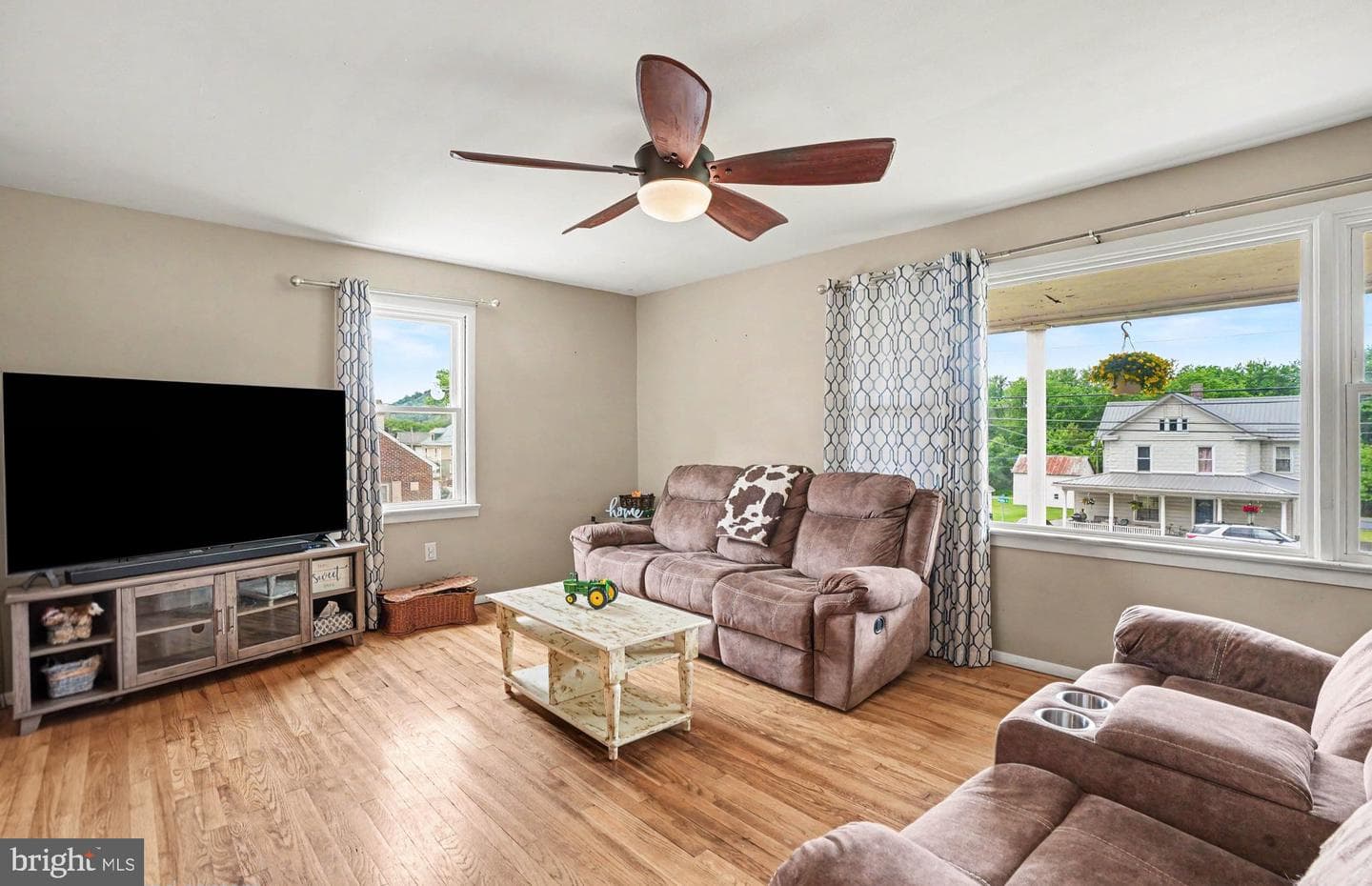 64 N Market Street photo 7