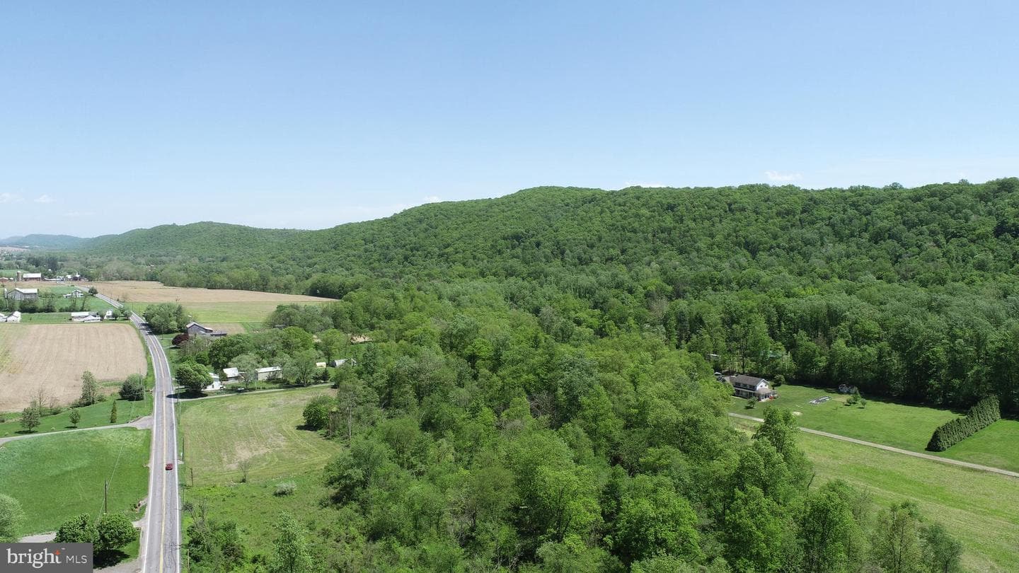 4909 Raccoon Valley Rd photo 3