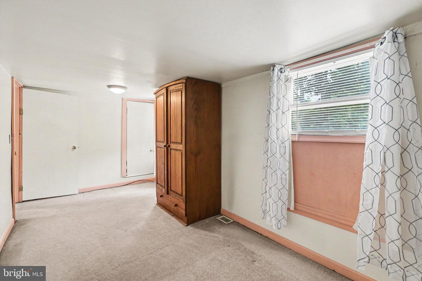 121 Ann Street photo 10
