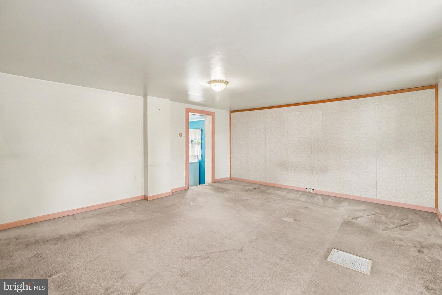 121 Ann Street photo 8