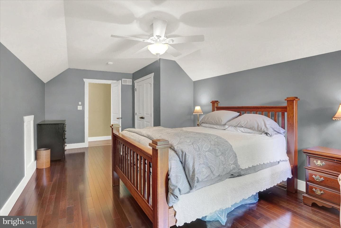 93 Franklin Court photo 31