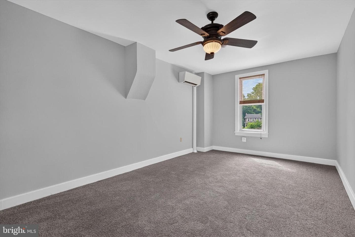 922 N High Street photo 12
