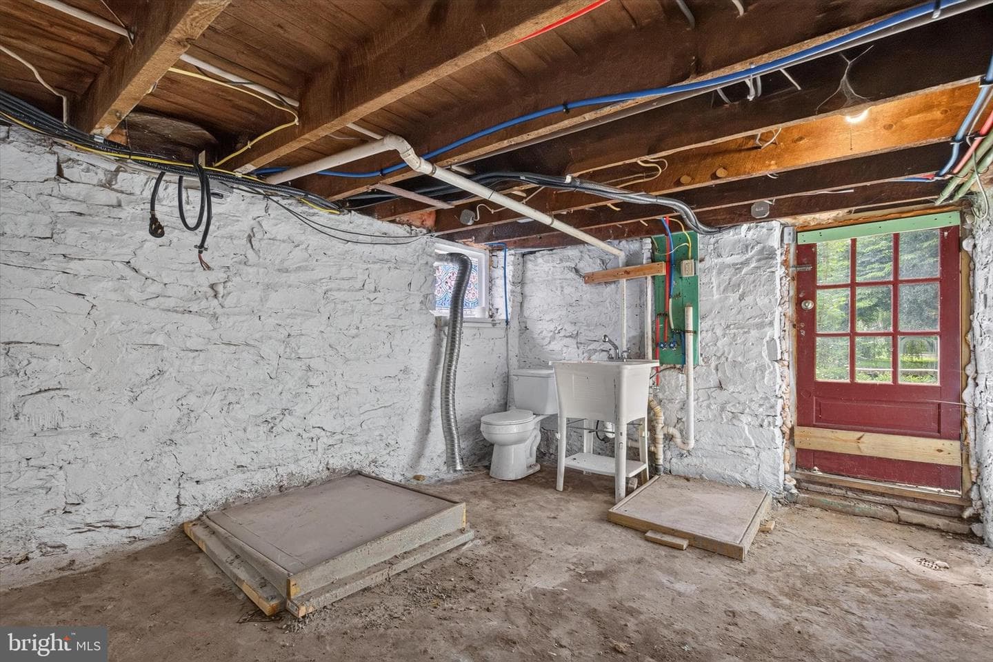 922 N High Street photo 25