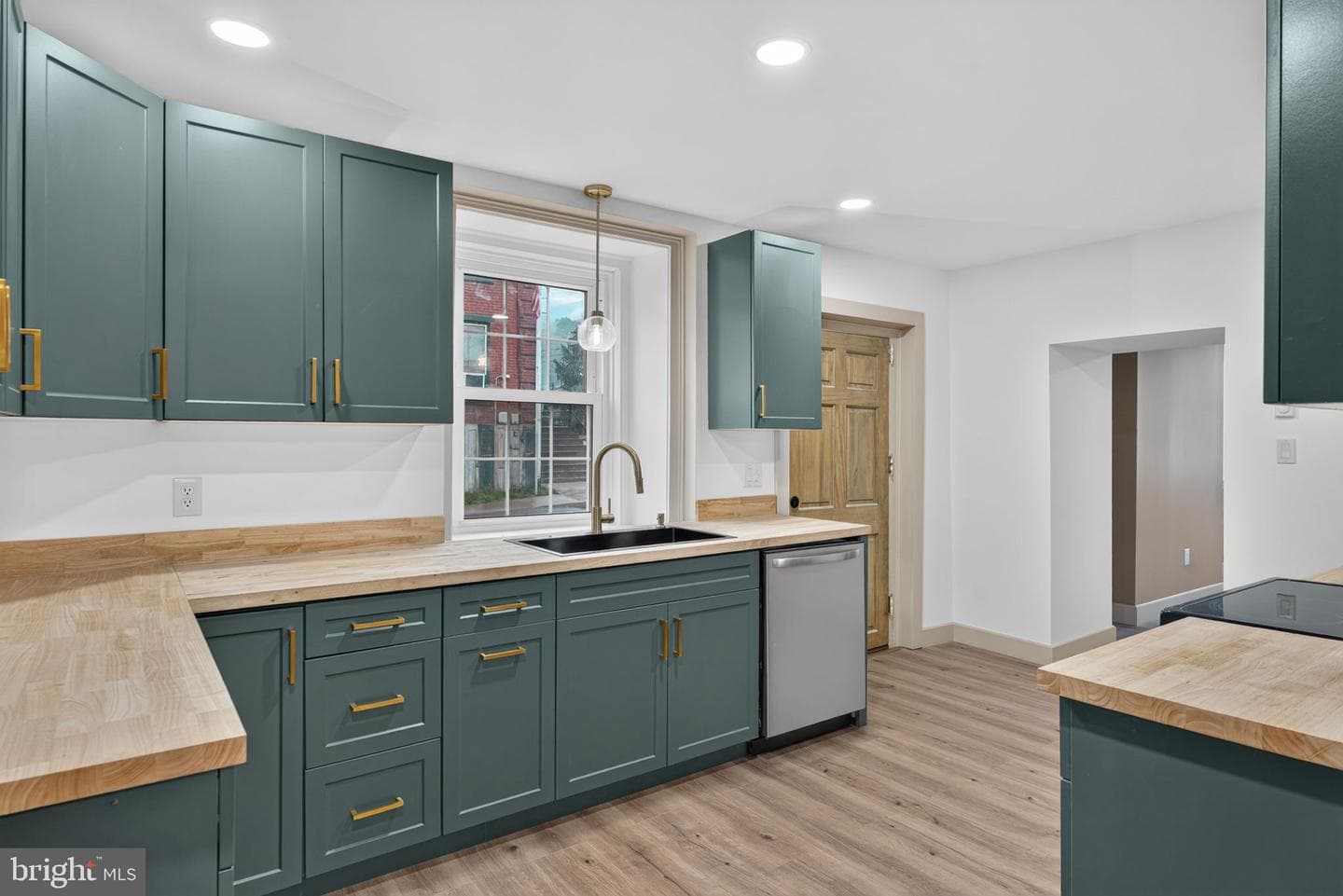 41 N Market Street photo 11