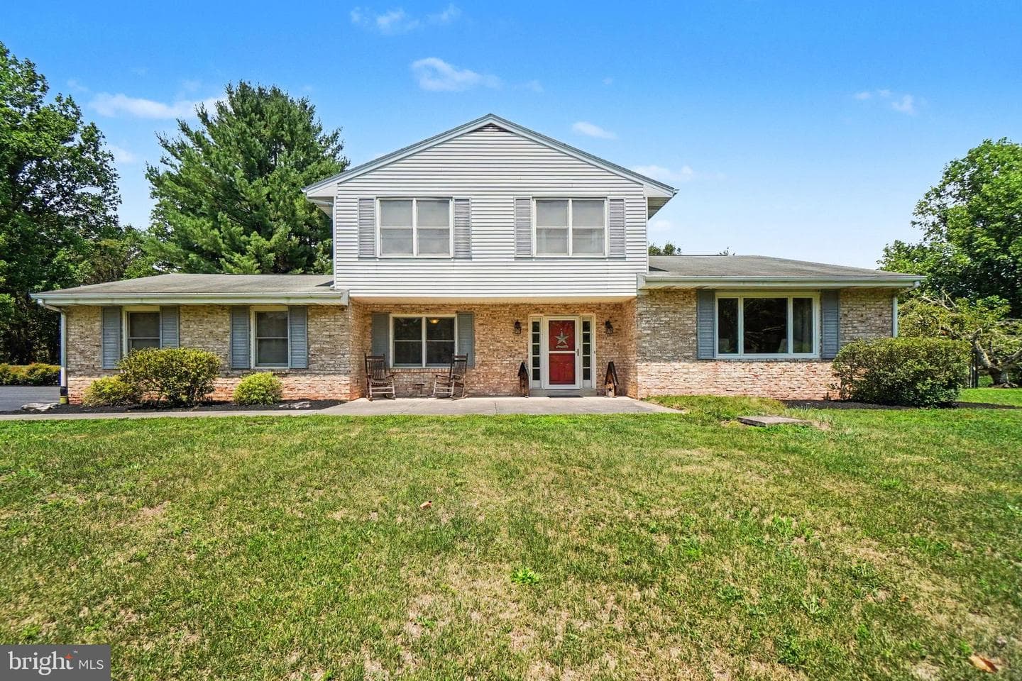 2525 Valley Road photo 2