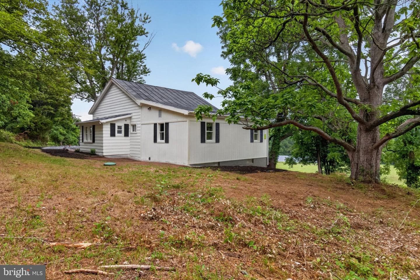 140 Creek Road photo 33