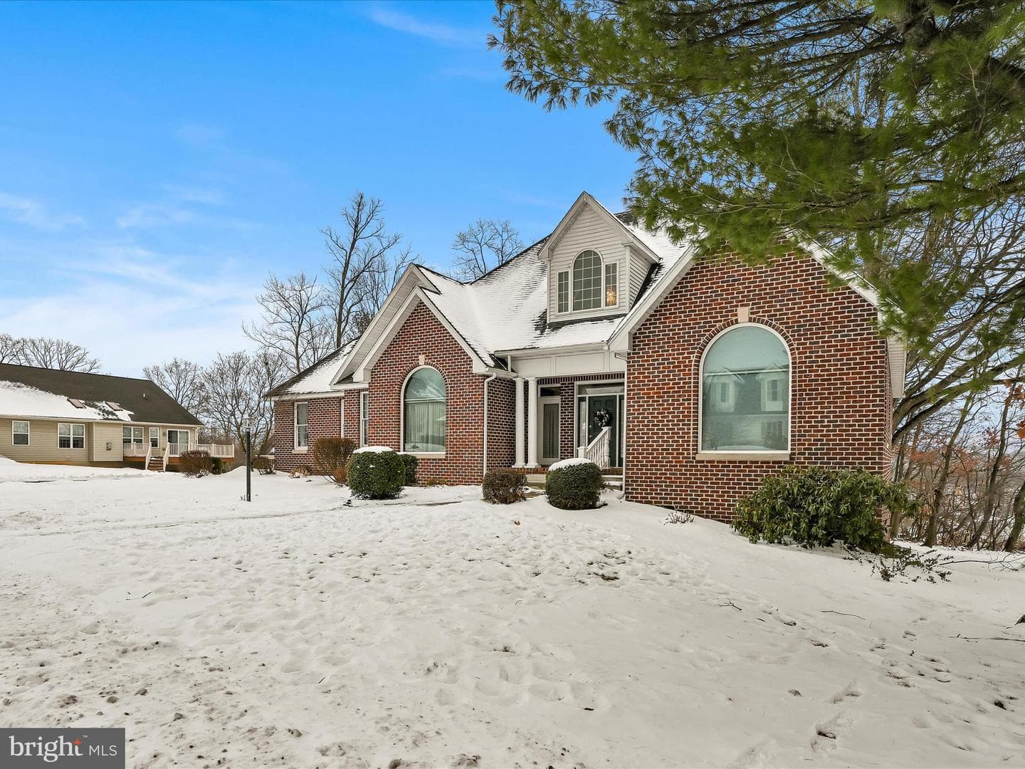 703 Centerfield Drive photo 2