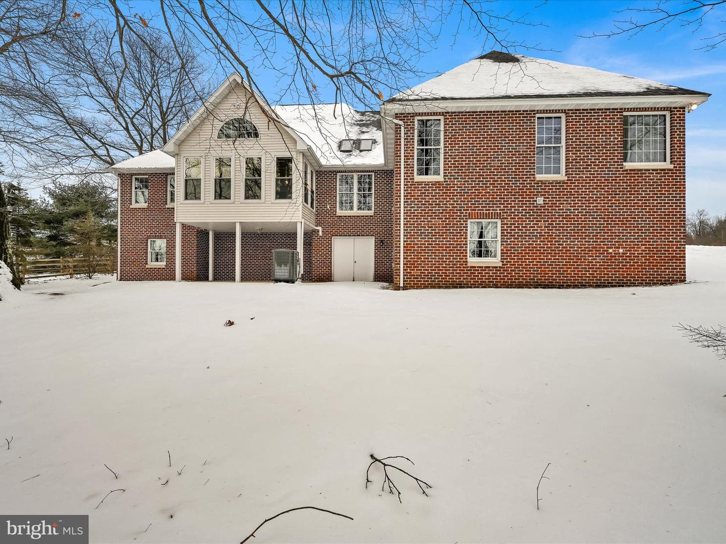 703 Centerfield Drive photo 32