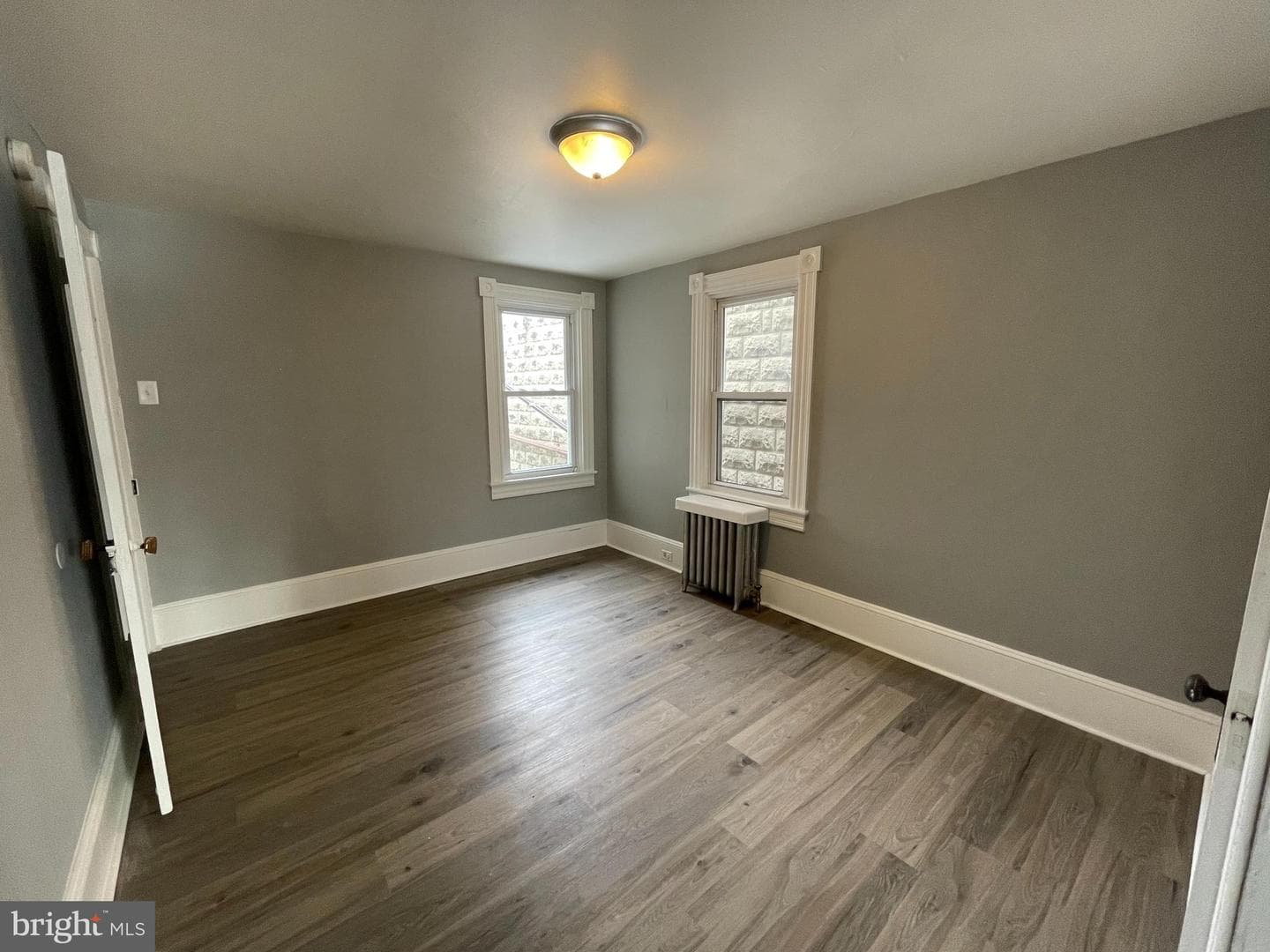 211 Parkway photo 12