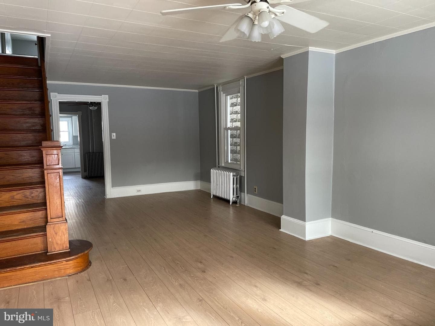 211 Parkway photo 3