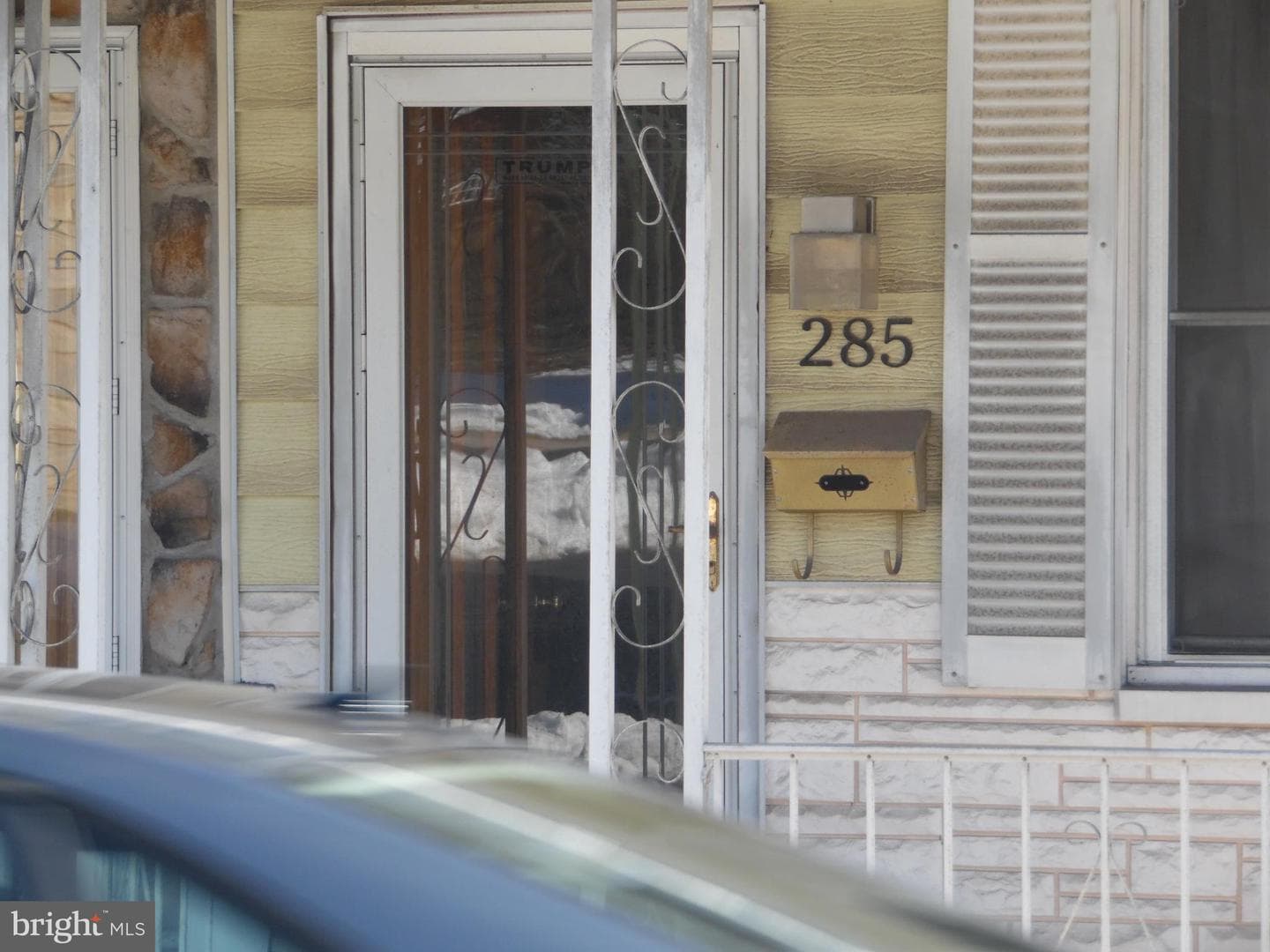 285 S Tulpehocken Street photo 2