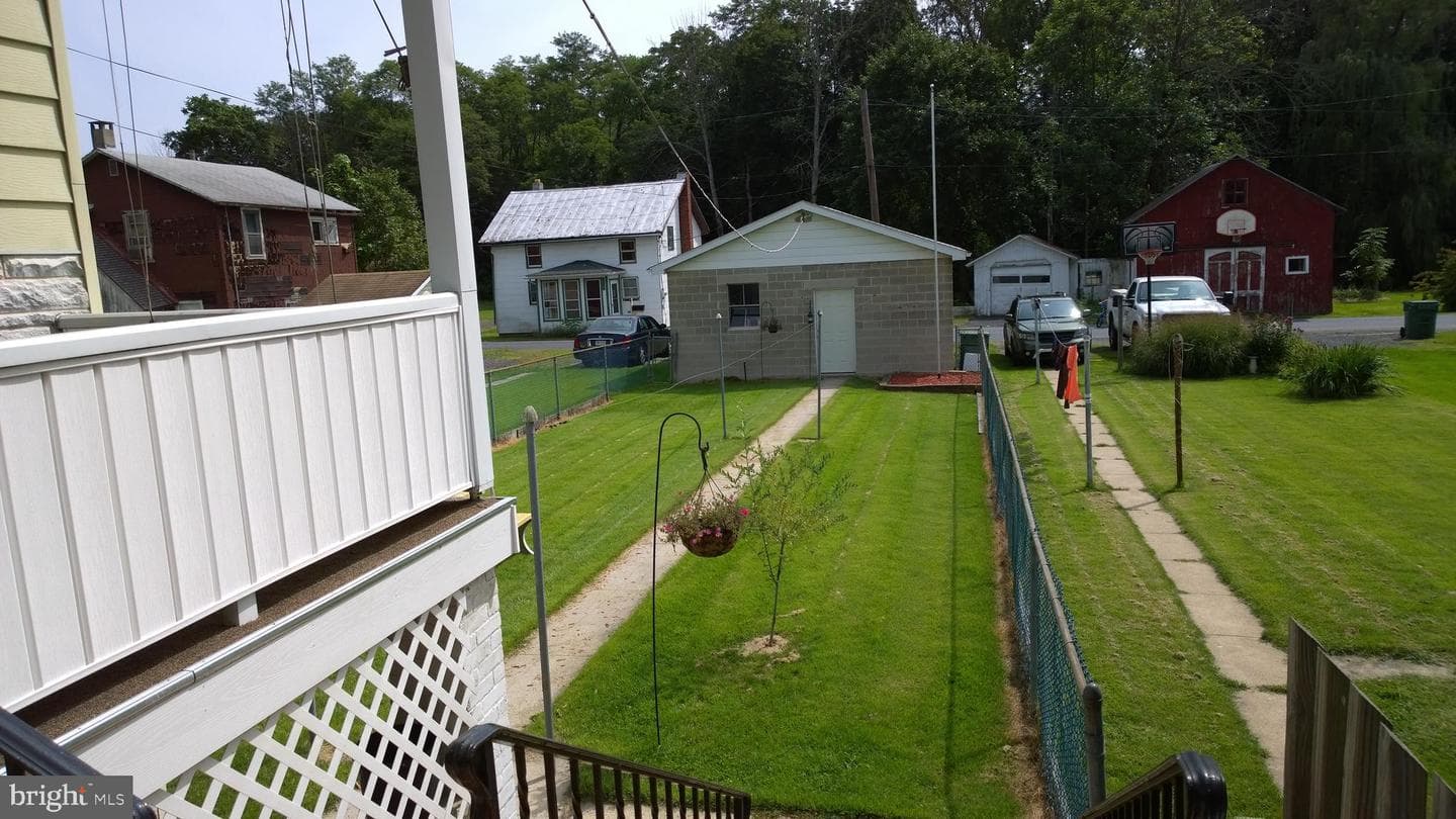 285 S Tulpehocken Street photo 29