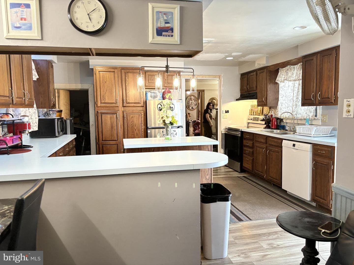 207 Parkway photo 12