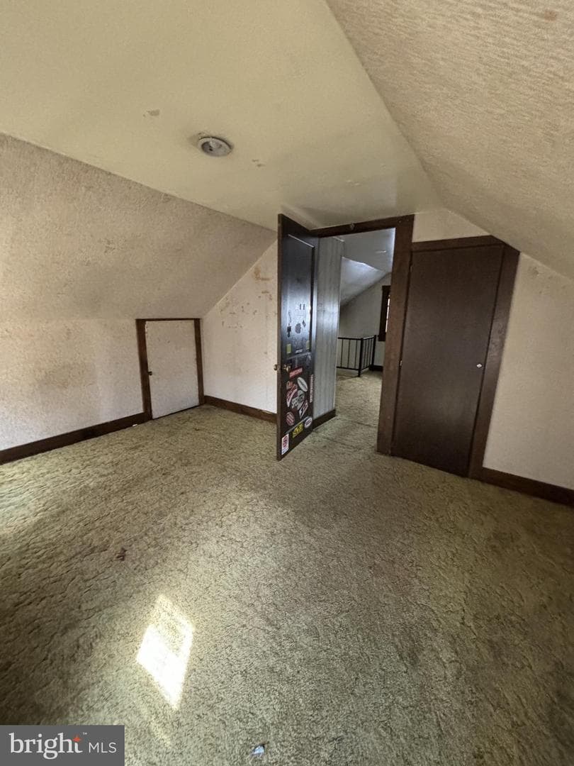 207 Parkway photo 23