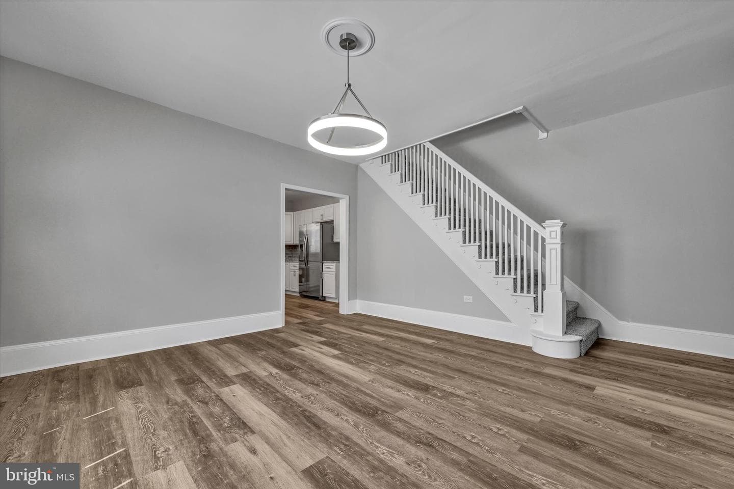 111 Fox Street photo 12