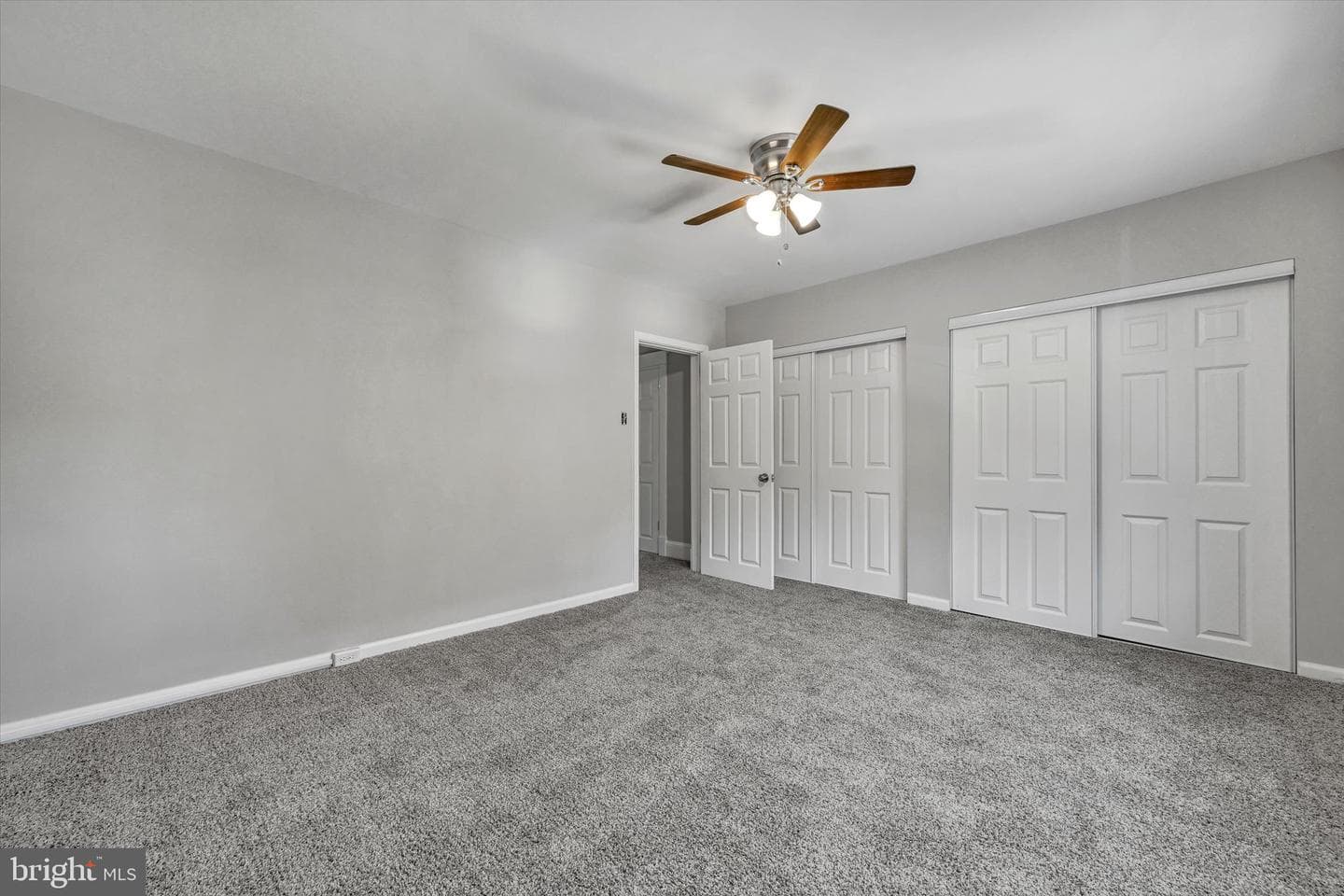 111 Fox Street photo 14