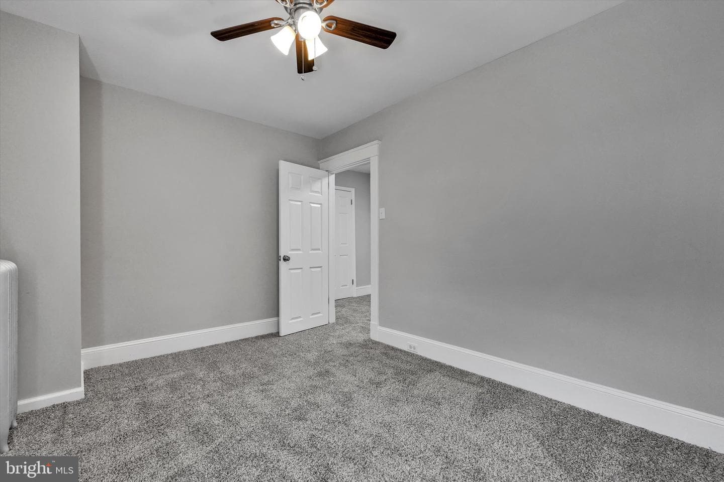 111 Fox Street photo 19
