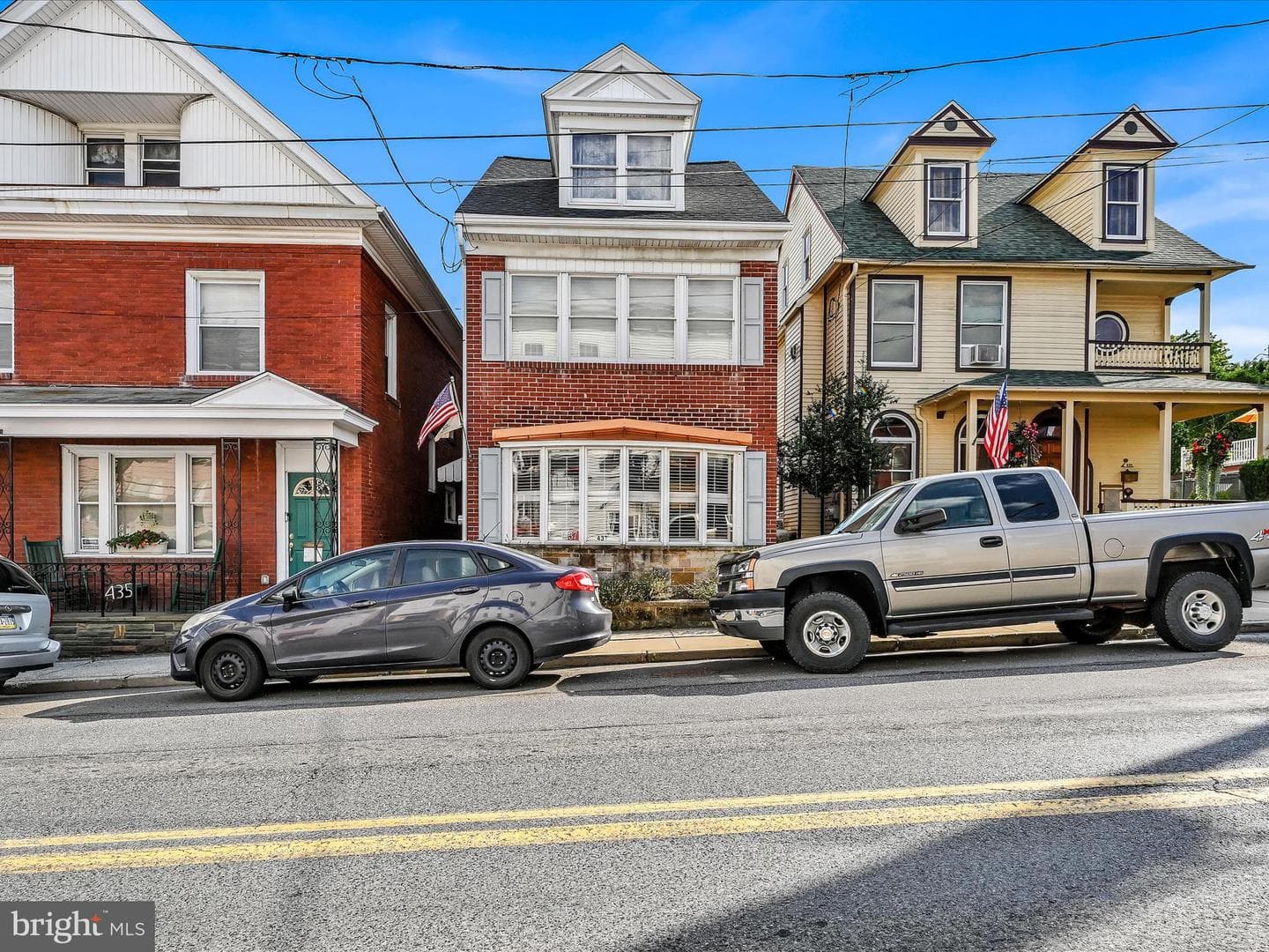 437 Sunbury Street photo 1