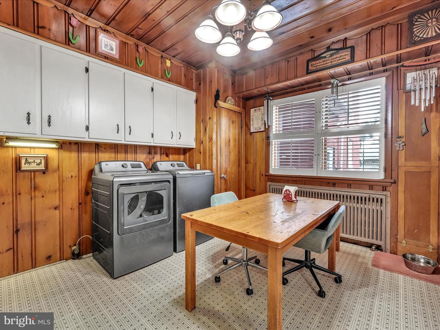 437 Sunbury Street photo 13
