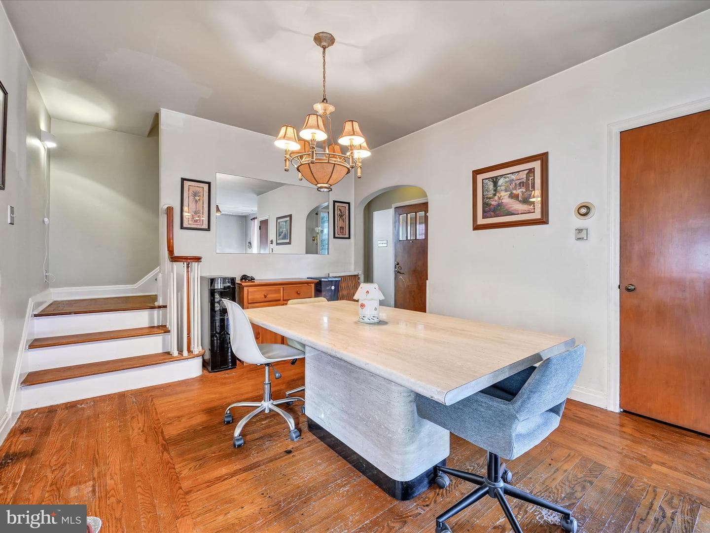 437 Sunbury Street photo 14