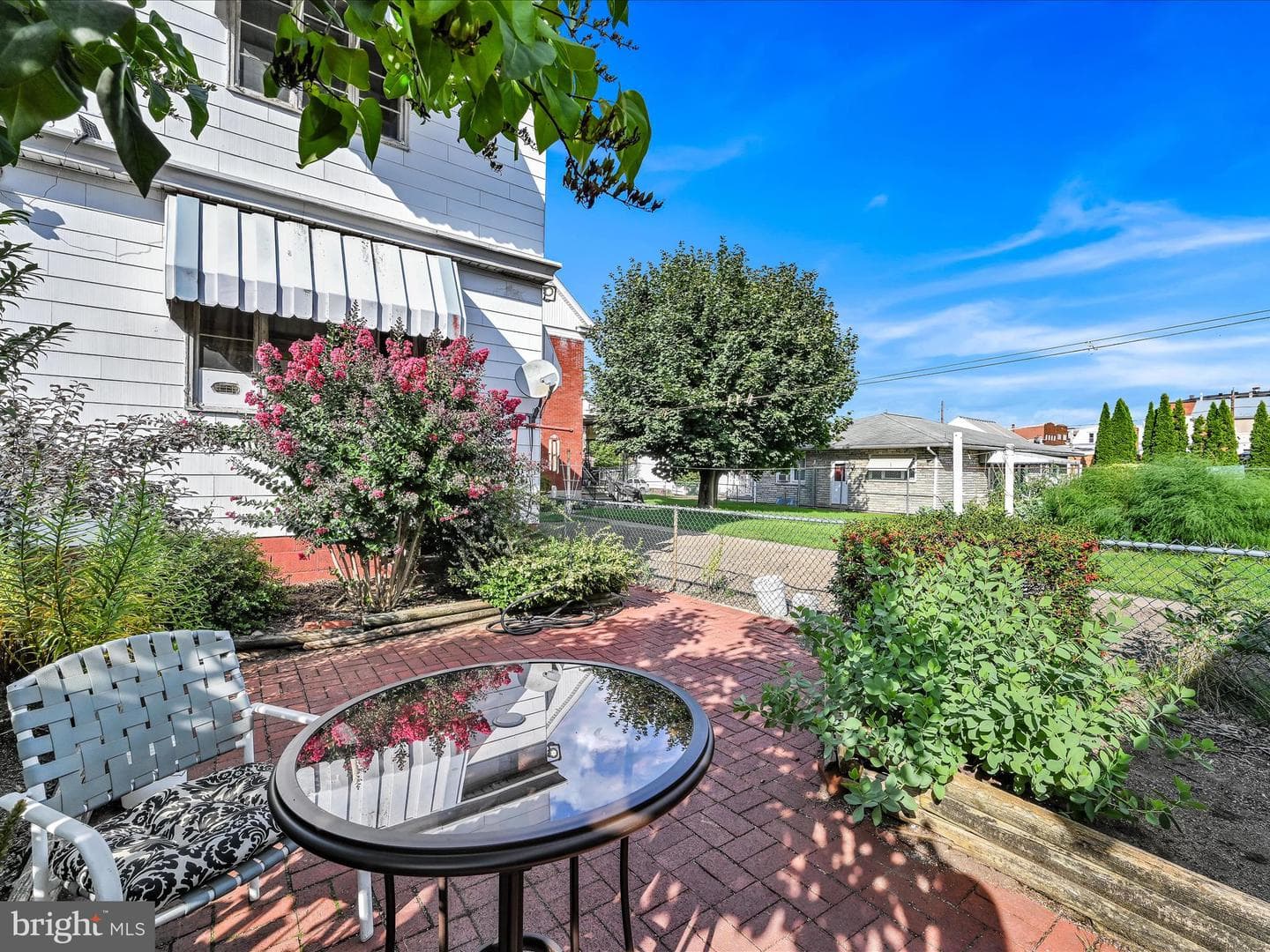 437 Sunbury Street photo 31