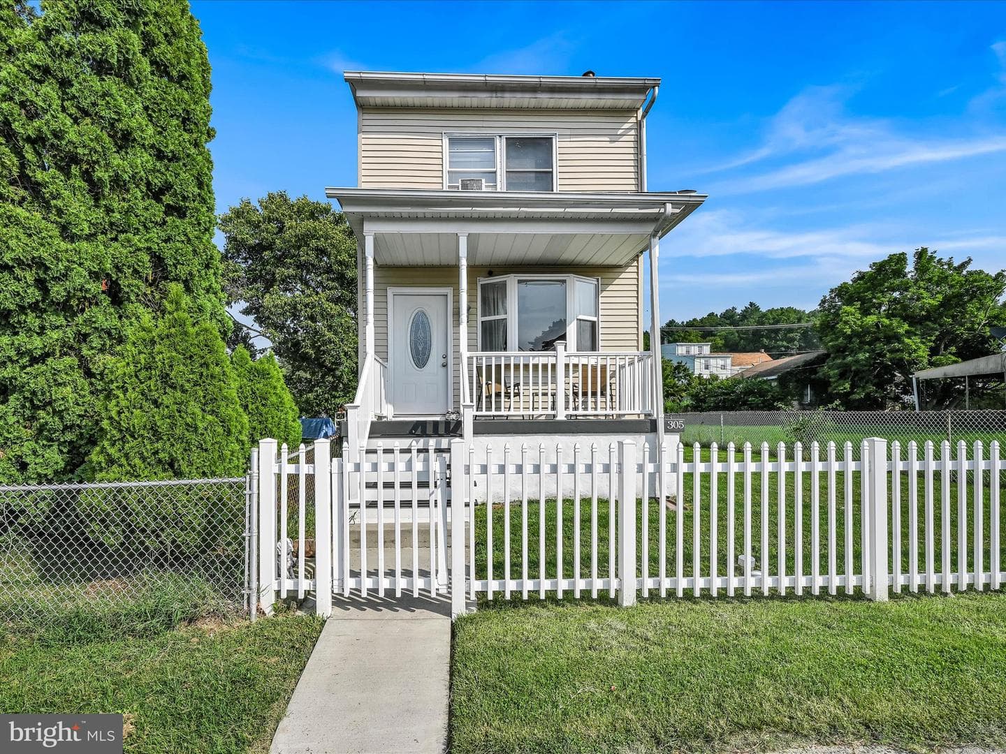 305 Beechwood Avenue photo 1
