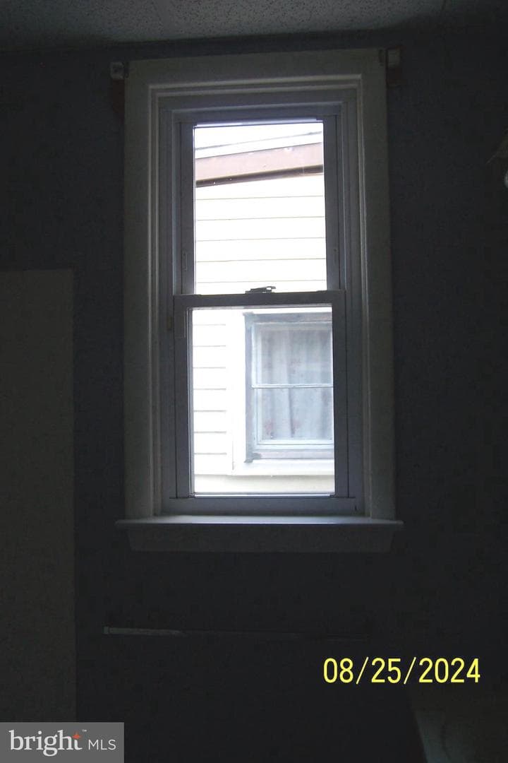11 W Elm Street photo 13