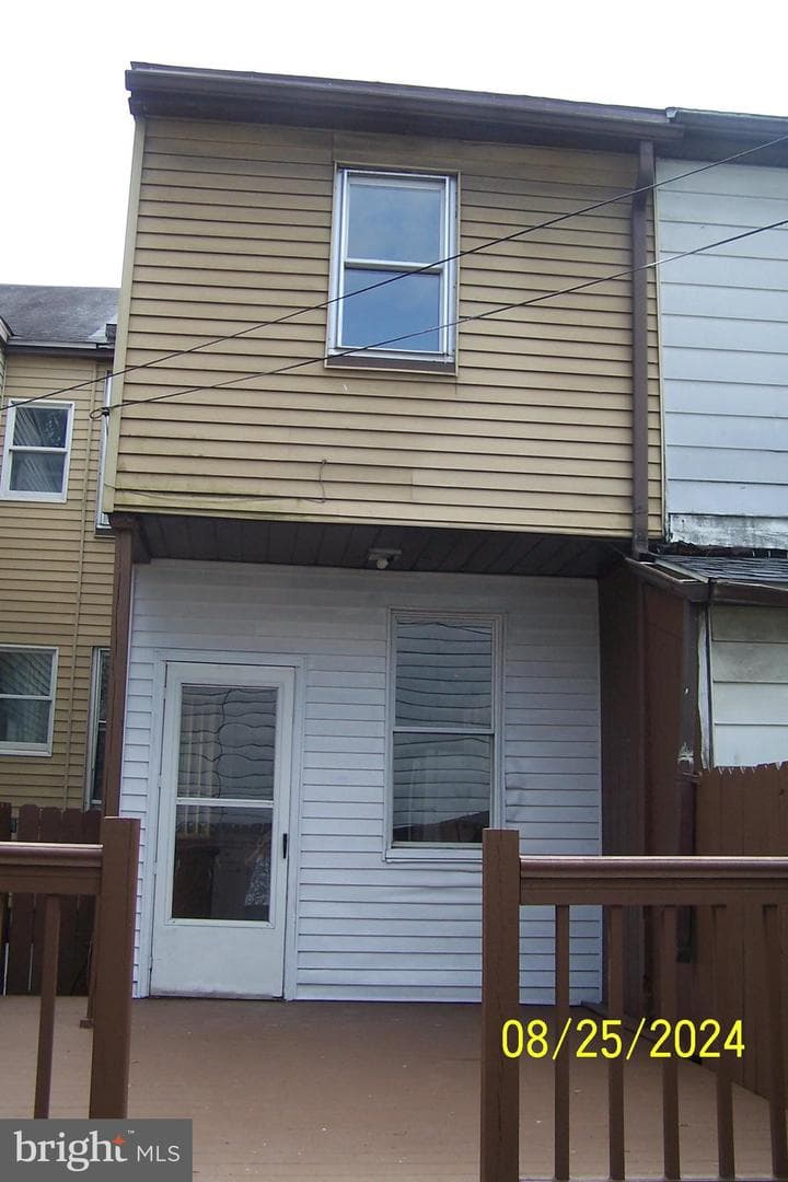 11 W Elm Street photo 21