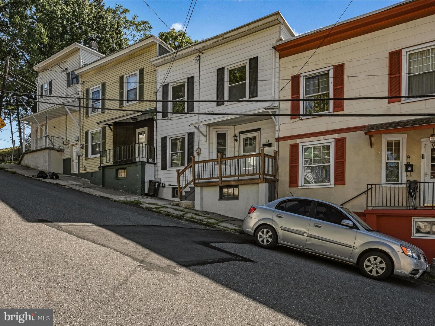 11 S Jackson Street photo 3