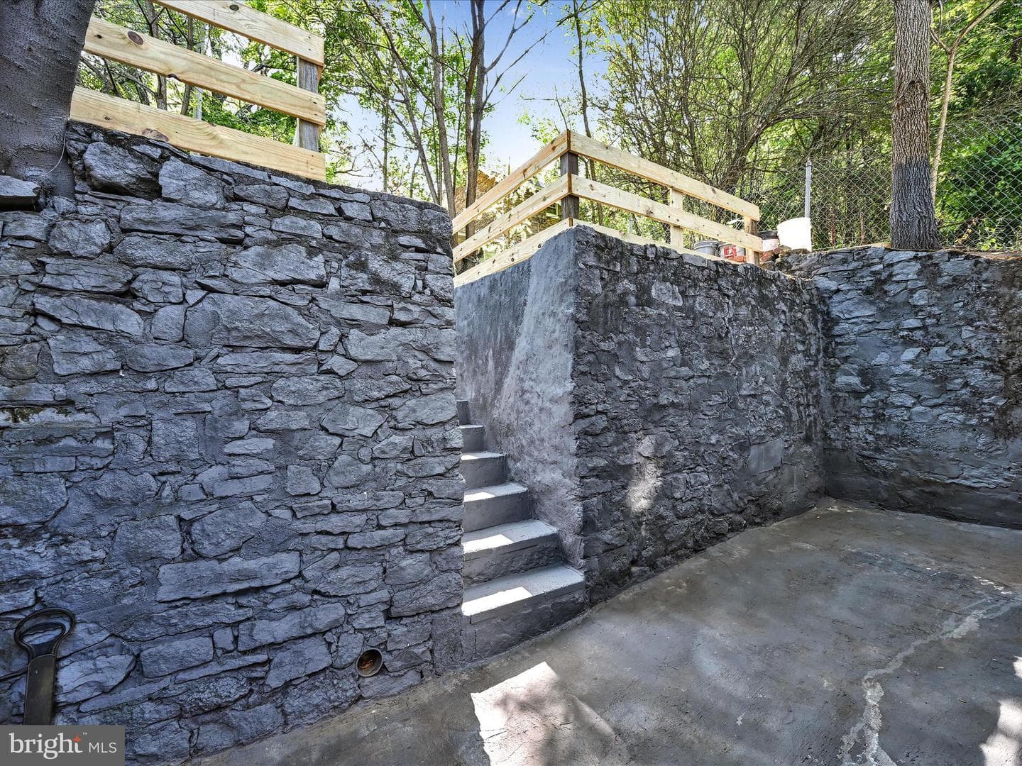 239 Pierce Street photo 22
