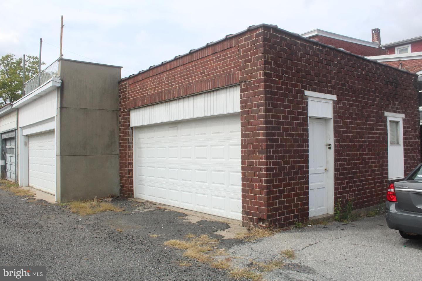 1901 W Market Street photo 15