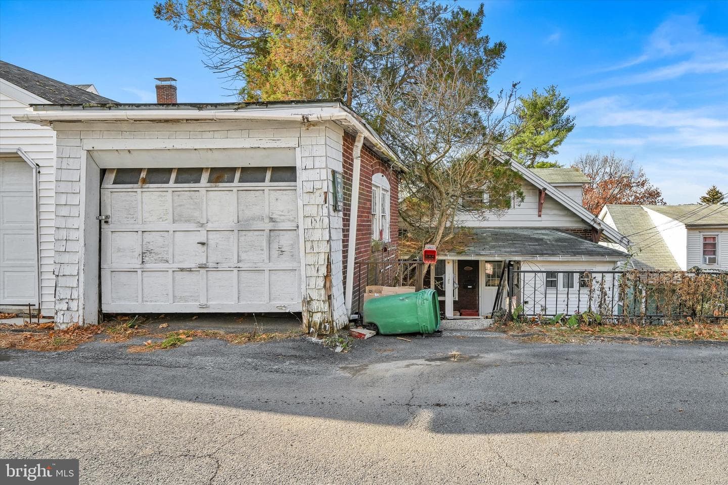 32 S Jackson Street photo 5