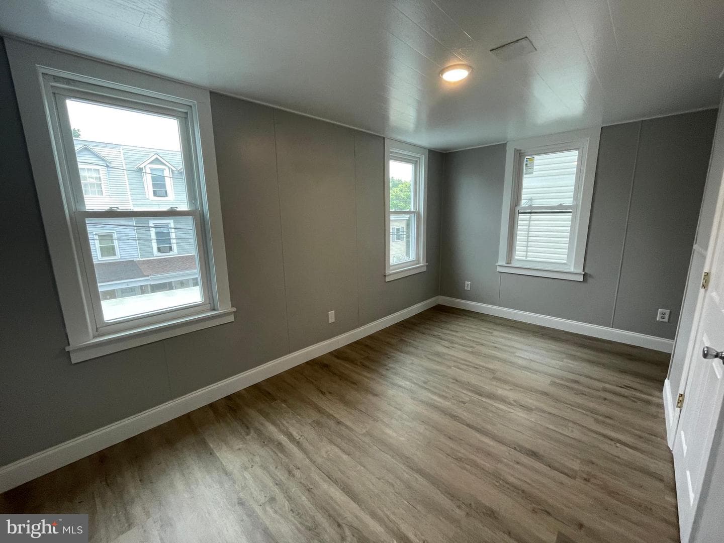 11 E Liberty Street photo 15