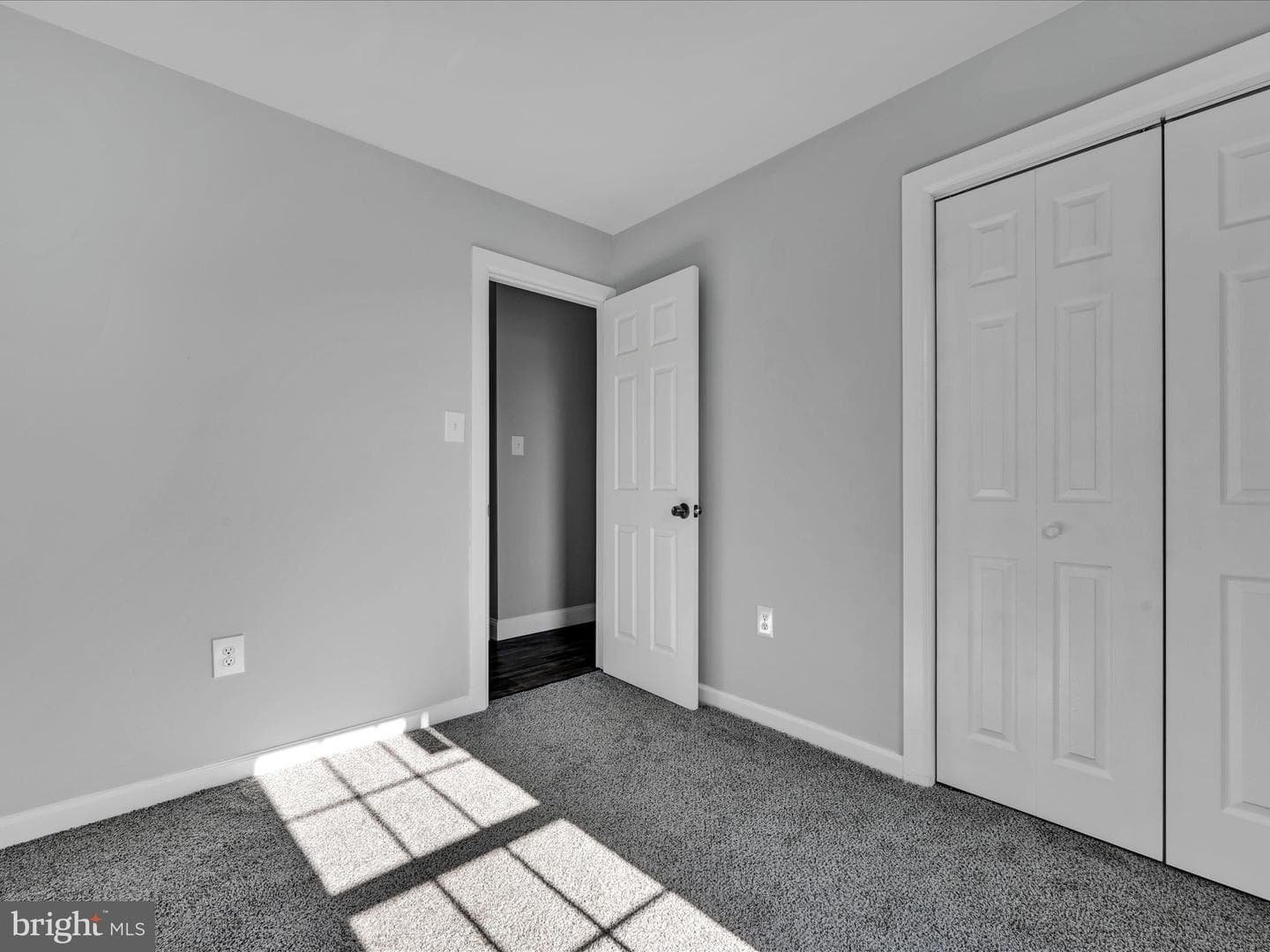 218 N Nicholas Street photo 18