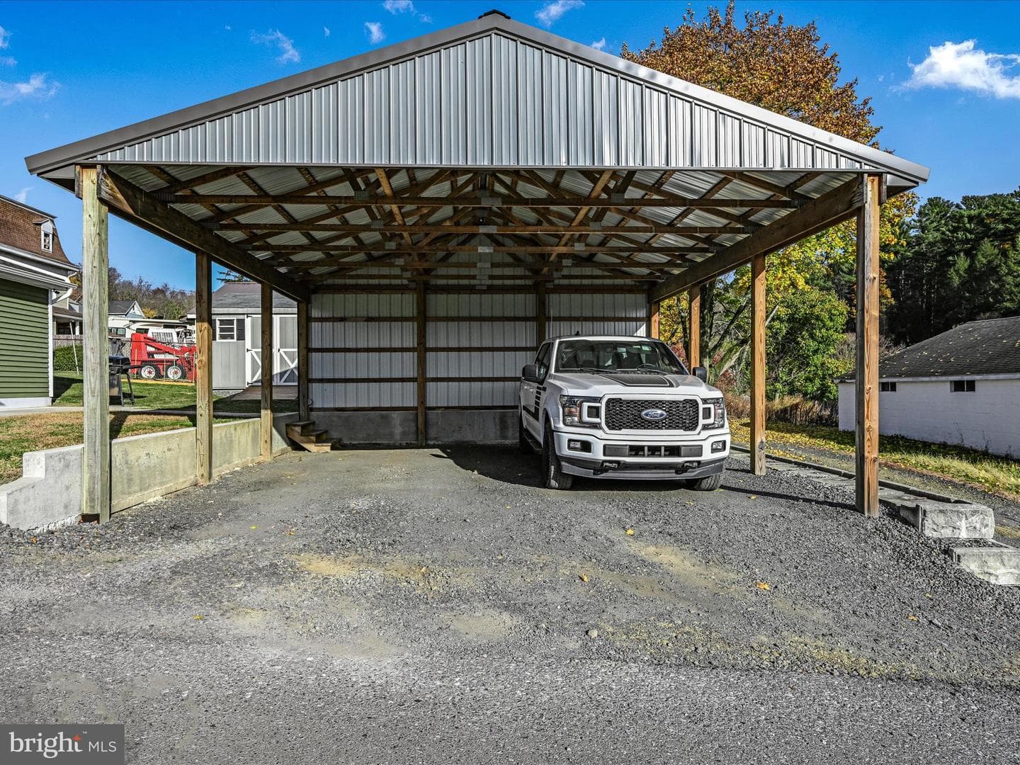 1160 Bunting Street photo 30