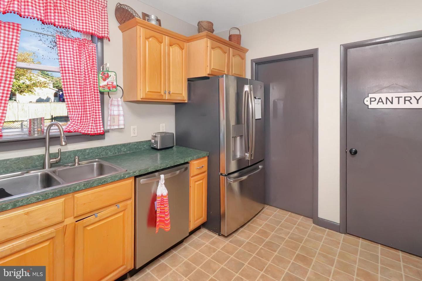 500 N Warren Street photo 11