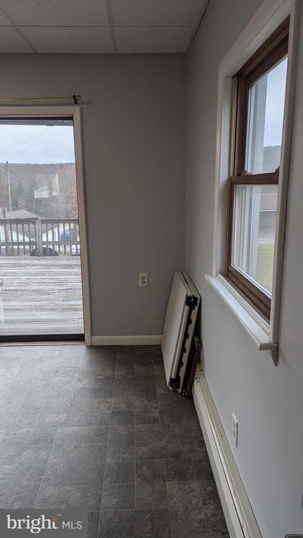 402 W Grand Avenue photo 10