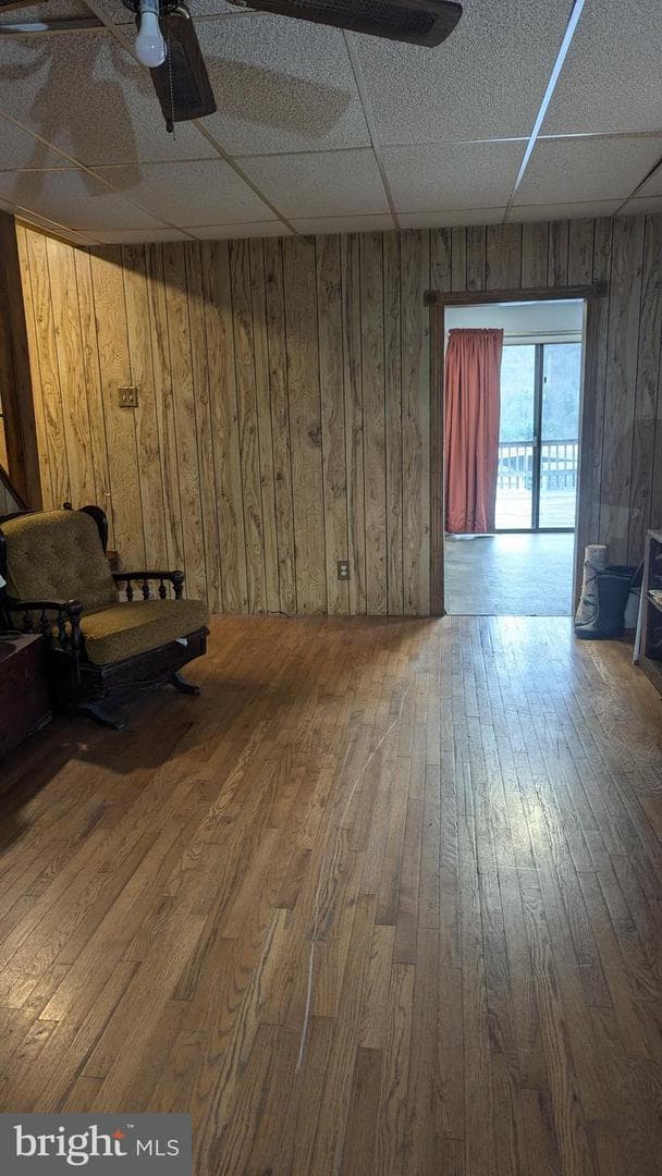 402 W Grand Avenue photo 14