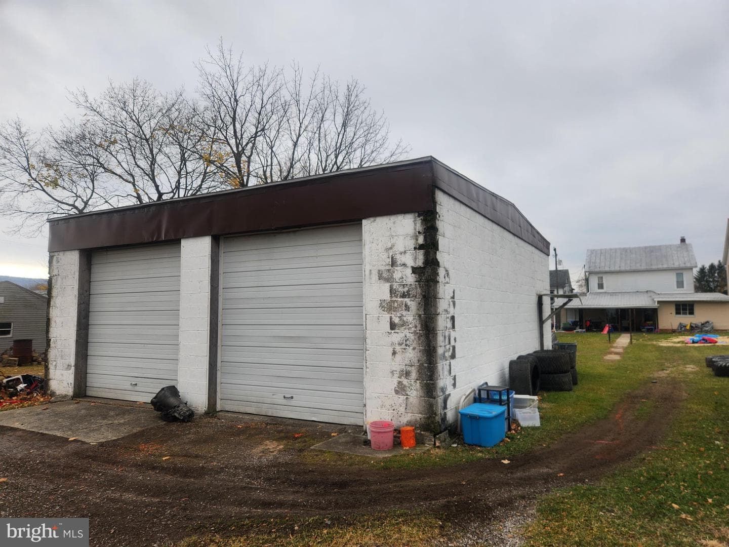 205 N Keystone Street photo 16