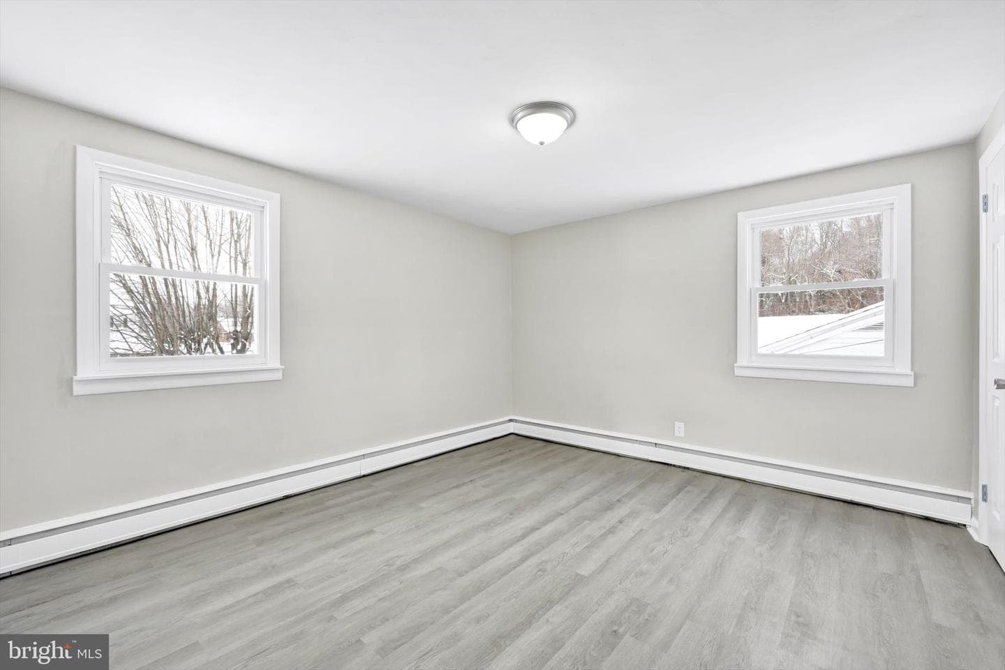 49 Meadow Avenue photo 17